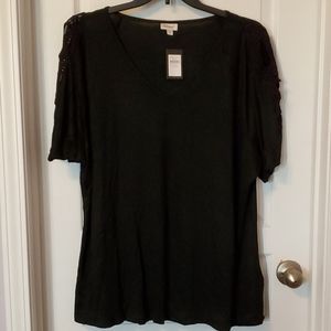 NWT Avenue Black Top